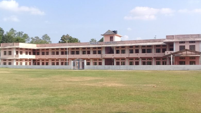 चौदण्डीगढीमा भोलीदेखी कक्षा ८ को ग्रेडबृद्धी परीक्षा संचालन हुदै ।