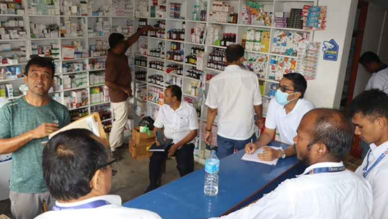 चौदण्डीगढीमा पटक पटक जरिवाना गरेपनि  औषधि पसलहरु मापदण्ड विपरीत सञ्चालित।