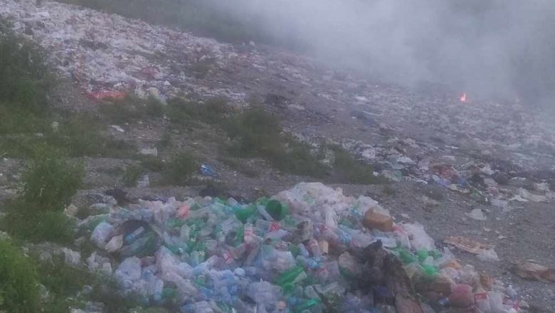 फोहरमैला ब्यबस्थापन समितिका अधिकांश सदस्यहरुद्वारा सामुहिक राजिनामा ।