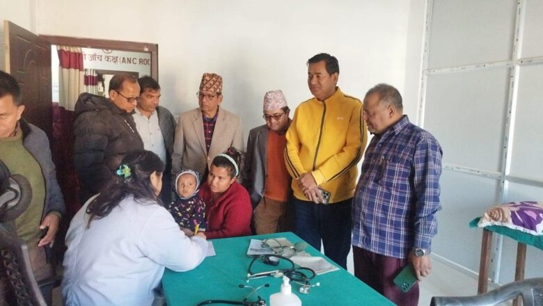 चौदण्डीगढी नगरपालिकाको हडियामा १ दिने बृहत स्वास्थ्य शिविर सम्पन्न ।