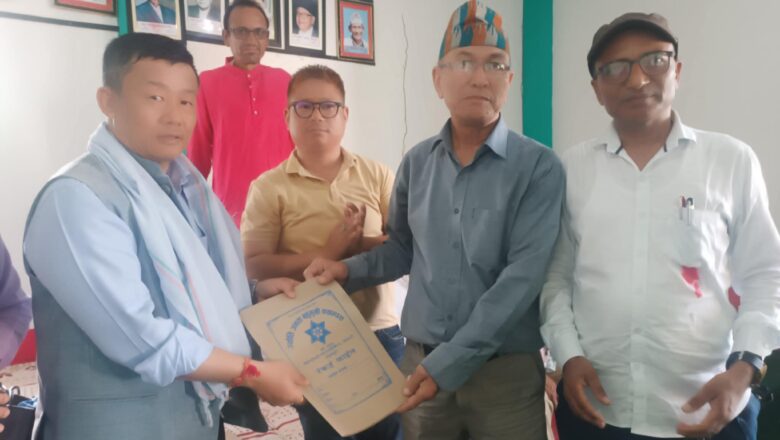 बंशिलाघाटमा दुई महिनाभित्र बेलीबृज निमार्ण सम्पन्न भई यातायात संचालन हुने: मन्त्री भुपेन्द्र राई