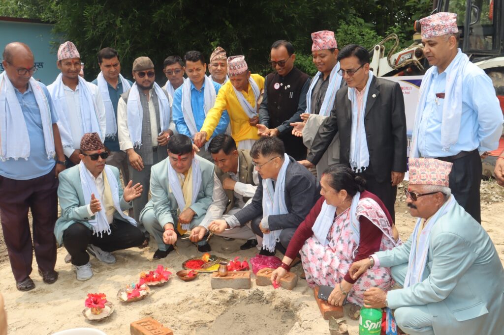 ज्योती जनता बहुमुखी क्याम्पसमा बेल्टारमा ब्यबस्थित क्यान्टिन भवनको शिलान्यास ।
